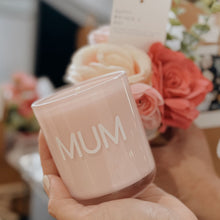 Load image into Gallery viewer, Mother&#39;s Day Faux and Flower Carry Set
